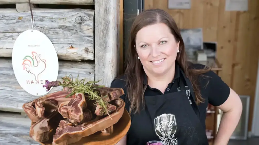 Renate fra Garden Oppheim med årets pinnekjøtt
