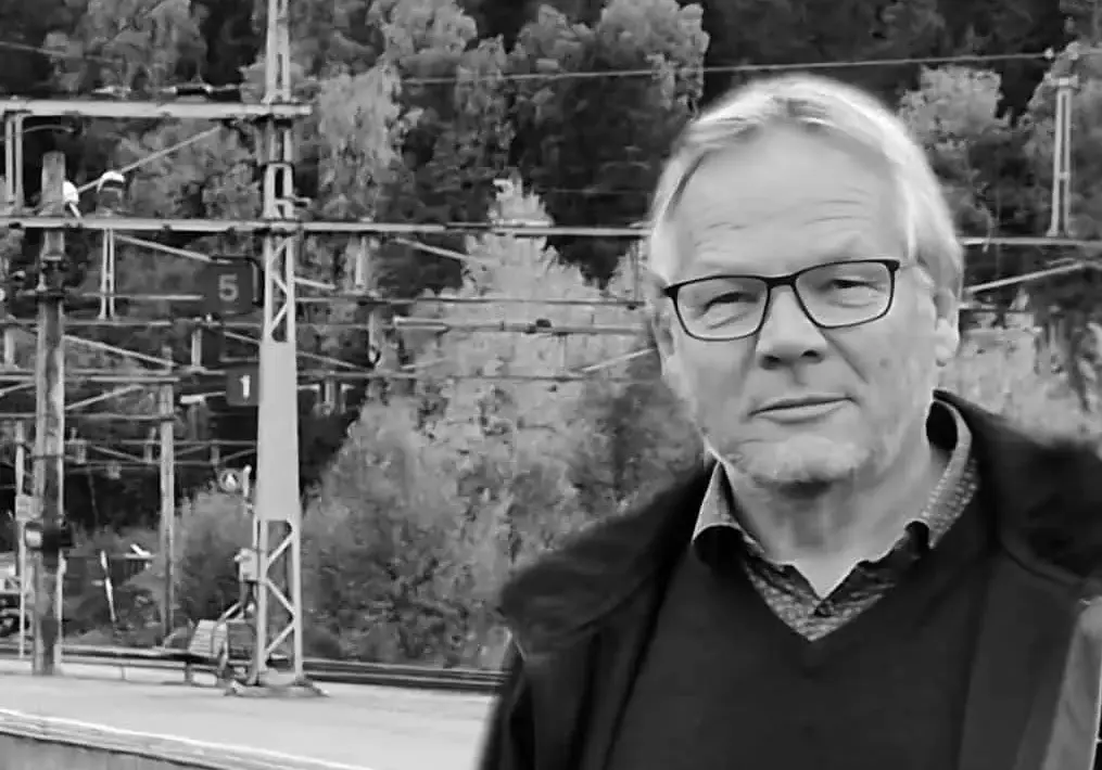 Bilde av Knut Arne Gurigardsom holder foredrag på Ål Kulturhus