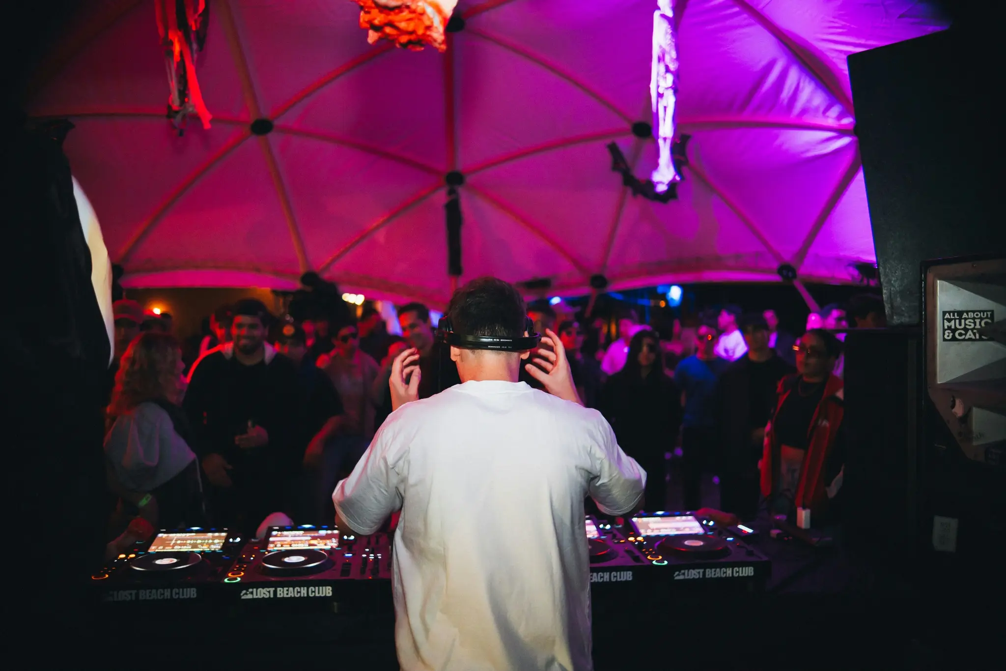 Hillbillies Afterparty på Låven på Topcaamp Hallingdal