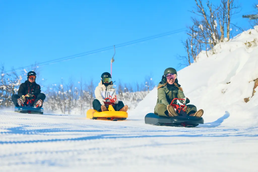 Aking på Skarslia Ski- & Akesenter. Foto: Håkon Mæland