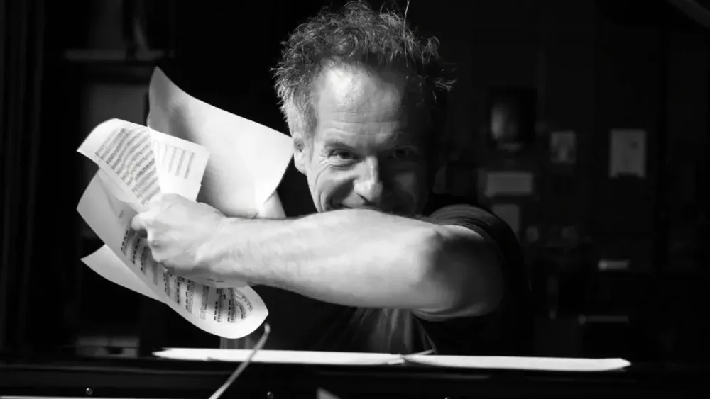 Bilde av Erlend Skomsvoll, som kommer til Sprang med sitt eget trioformat søndag 15. mars.