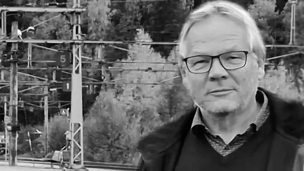 Bilde av Knut Arne Gurigardsom holder foredrag på Ål Kulturhus