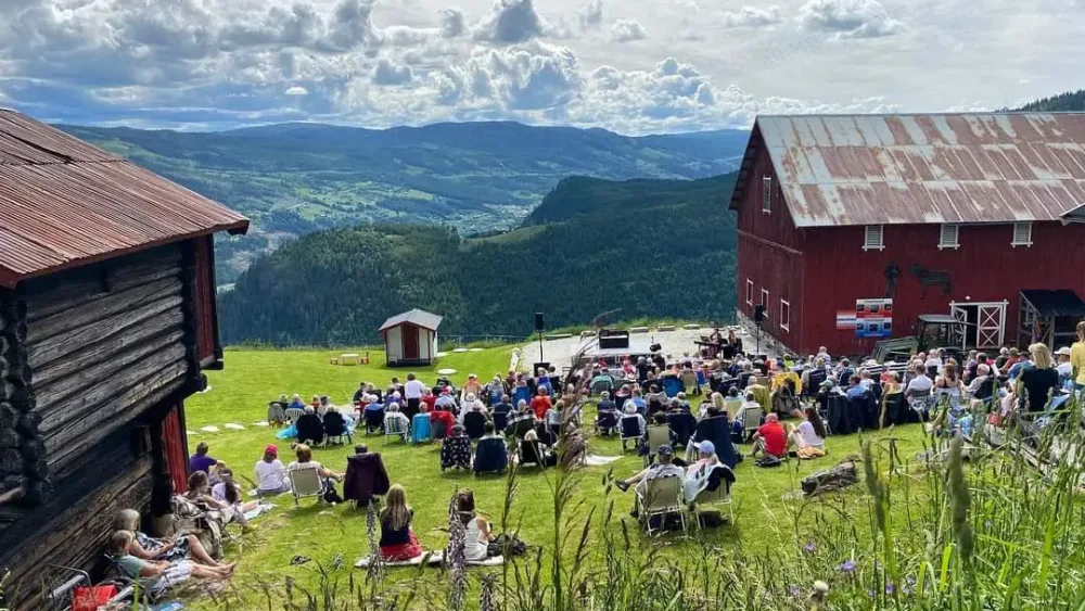 Bilde fra sommeroperaen på Operalåven i Ål